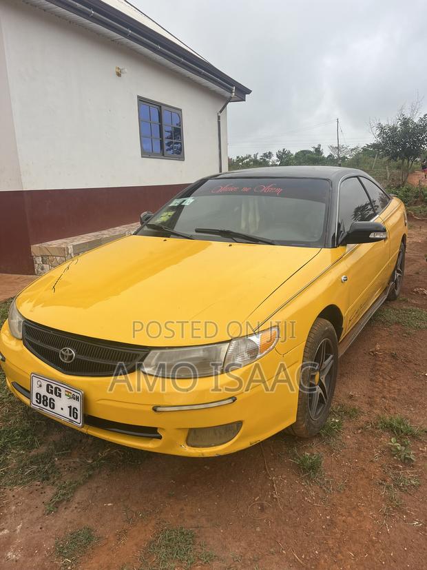 Toyota Solara 2005 Yellow