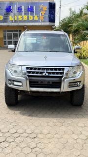 Mitsubishi Pajero 2017 Gray for sale