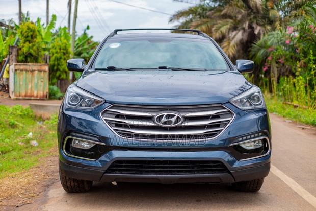 Hyundai Santa Fe SE FWD 2017 Blue