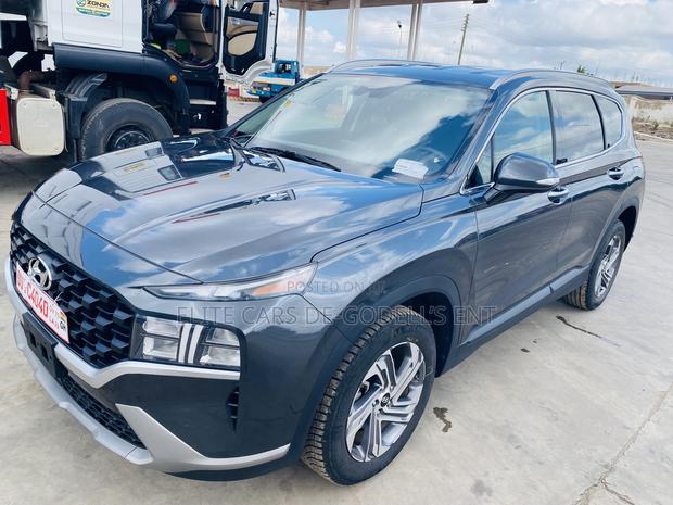 Hyundai Santa Fe SE 2023 Gray