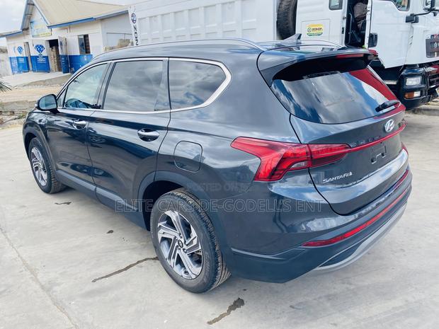 Hyundai Santa Fe SE 2023 Gray