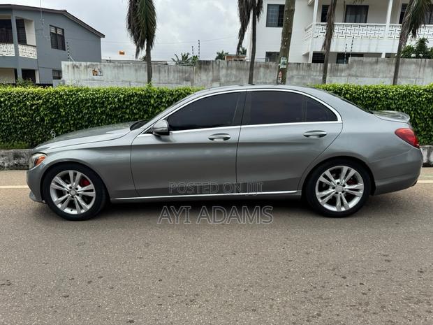 Mercedes-Benz C300 Base 4Matic Sedan AWD (2.0L 4cyl 7A) 2017 Gray
