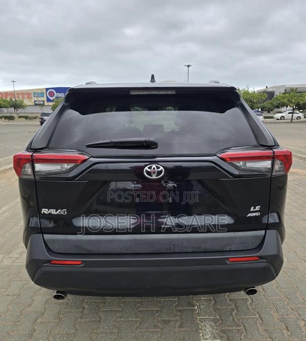 Toyota RAV4 LE AWD 2020 Black