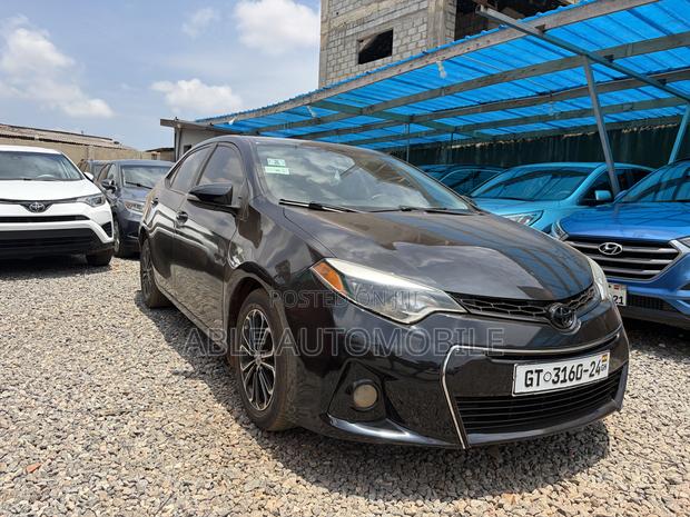 Toyota Corolla S 4dr Sedan (1.8L 4cyl CVT) 2014 Black