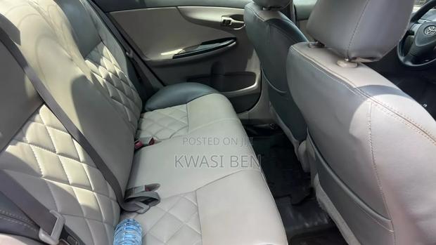 Toyota Corolla 2010 Red