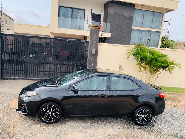 Toyota Corolla LE 4dr Sedan (1.8L 4cyl CVT) 2017 Black