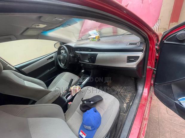 Toyota Corolla 2014 Red