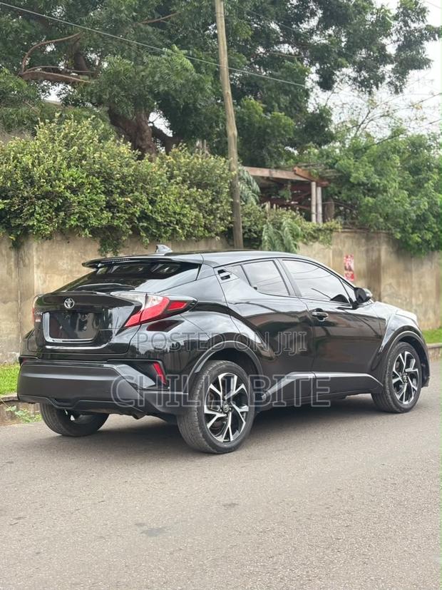 Toyota C-HR LE FWD 2019 Black
