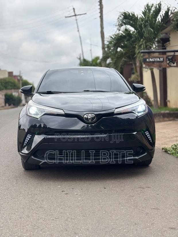 Toyota C-HR LE FWD 2019 Black