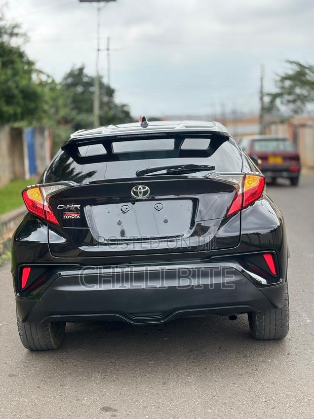 Toyota C-HR LE FWD 2019 Black
