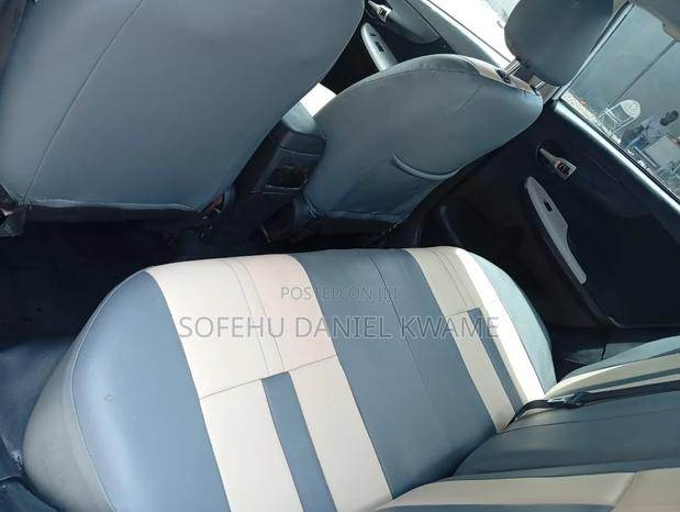 Toyota Corolla 2010 White