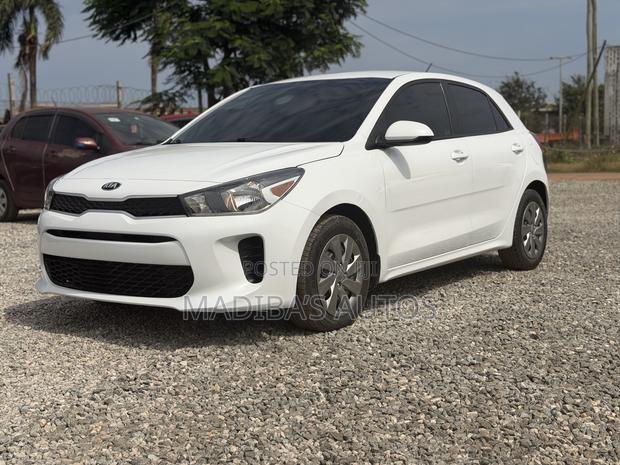 Kia Rio S Hatchback 2019 White