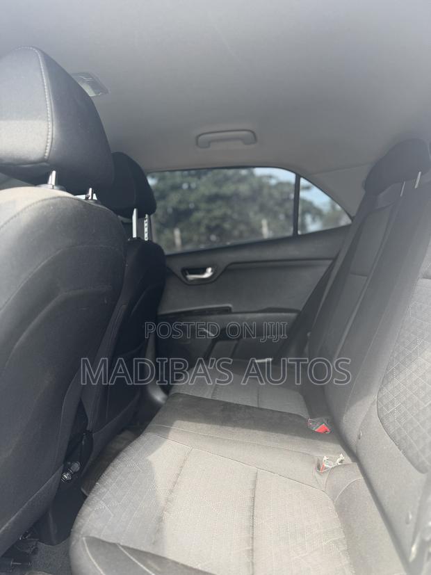Kia Rio S Hatchback 2019 White