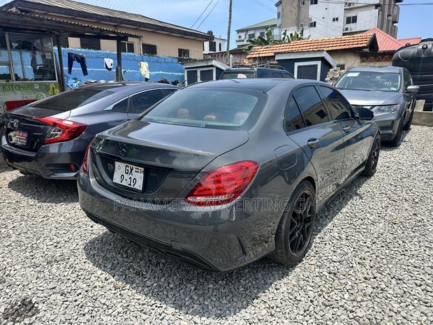 Mercedes-Benz C400 2017 Matt Black
