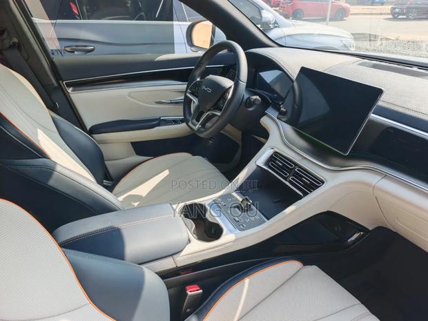 New BYD Song Plus DM-i 2024 Blue