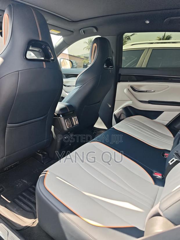 New BYD Song Plus DM-i 2024 Blue