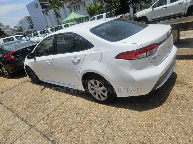 Toyota Corolla SE 2020 White