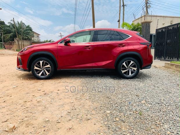 Lexus NX 300 FWD 2019 Red