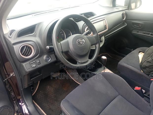 Toyota Vitz 1.3 FWD 3dr 2013