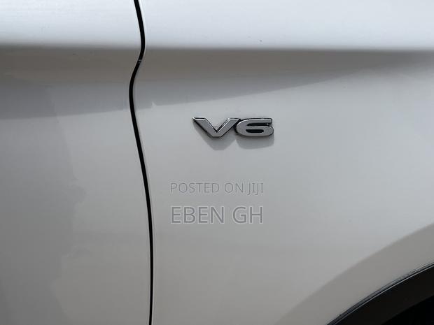 Mitsubishi Outlander GT 4dr SUV AWD (3.0L 6cyl 6A) 2015 White