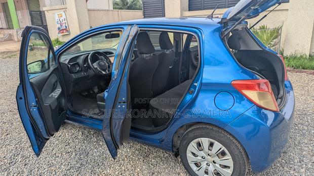 Toyota Vitz 2015 Blue