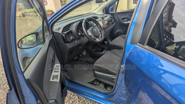 Toyota Vitz 2015 Blue
