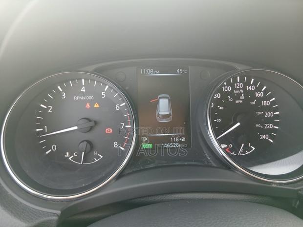 Nissan Rogue SV AWD 2016 Silver