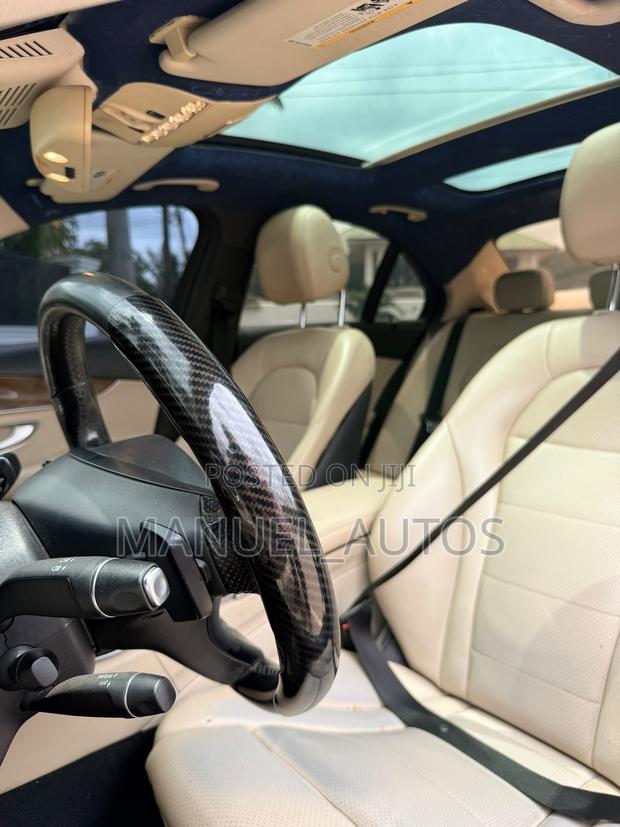 Mercedes-Benz C300 Luxury Sedan RWD (2.0L 4cyl 7A) 2016