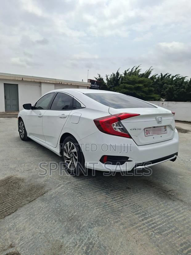 Honda Civic EX Sedan 2020 White