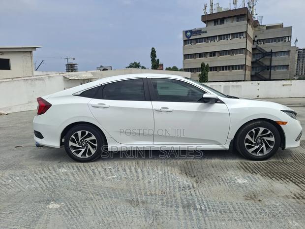 Honda Civic EX Sedan 2020 White