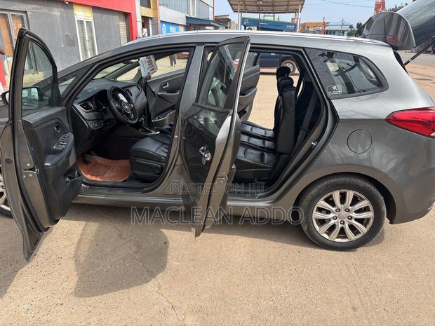 Kia Carens 2018 Black
