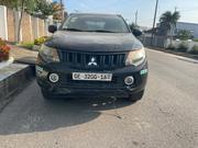 Mitsubishi L200 2016 Black for sale