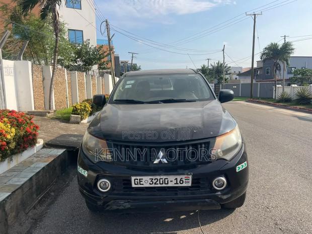 Mitsubishi L200 2016 Black