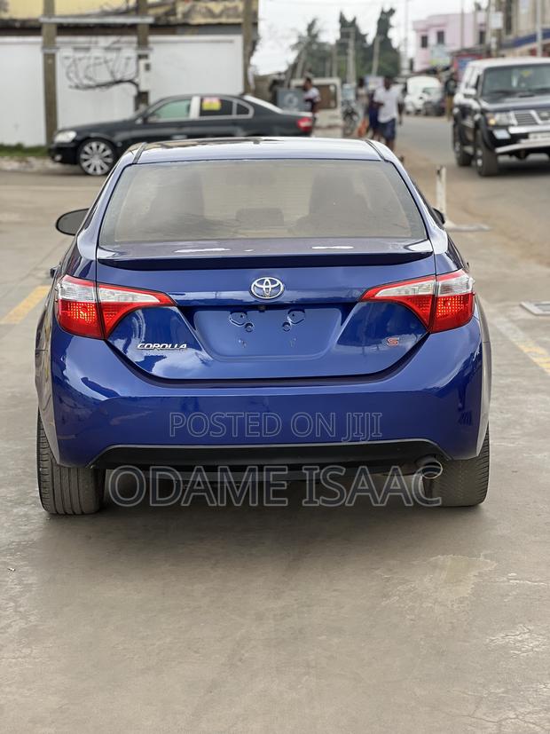 Toyota Corolla 2016 Blue