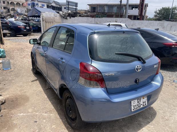 Toyota Vitz 1.3 AWD 5dr 2010 Blue