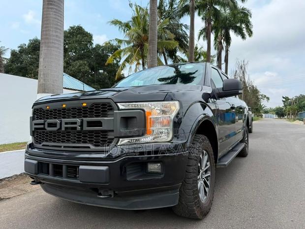 Ford F-150 XLT 4x2 SuperCrew Cab Styleside 5.5 ft. box 145 in. WB 2019 Black