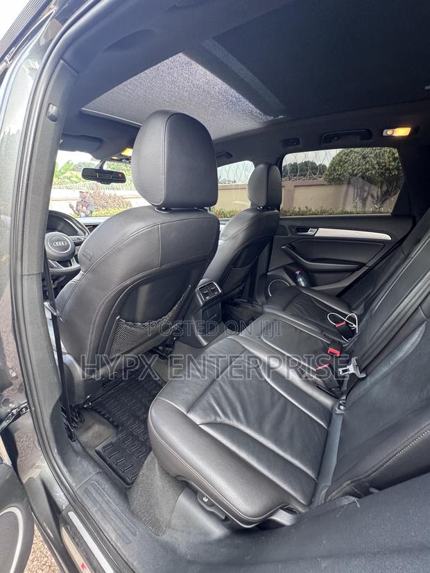 Audi Q5 2.0T Premium AWD quattro 2017 Gray