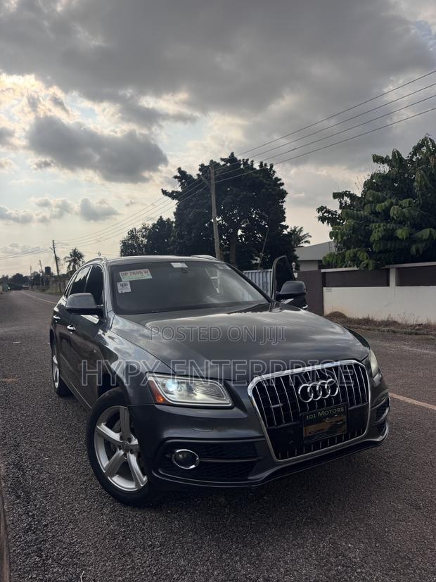Audi Q5 2.0T Premium AWD quattro 2017 Gray