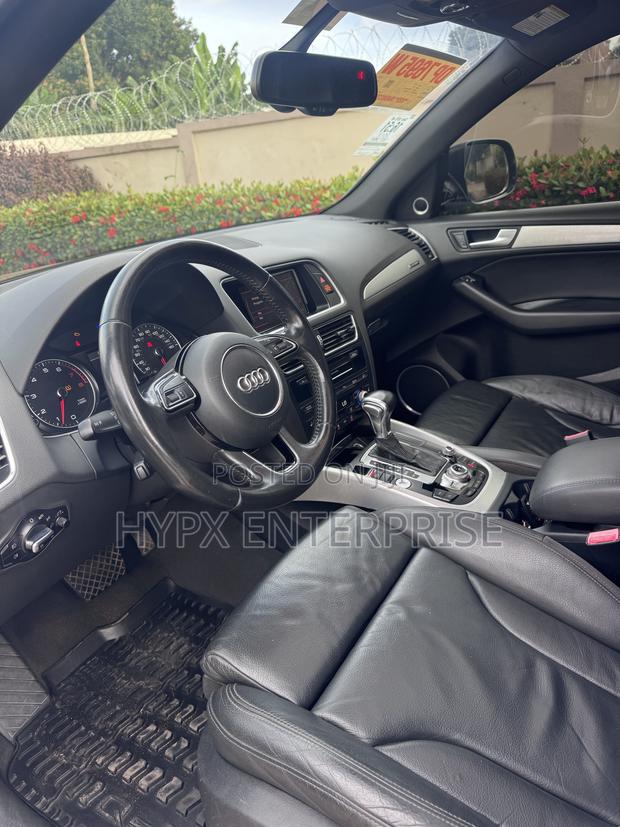 Audi Q5 2.0T Premium AWD quattro 2017 Gray