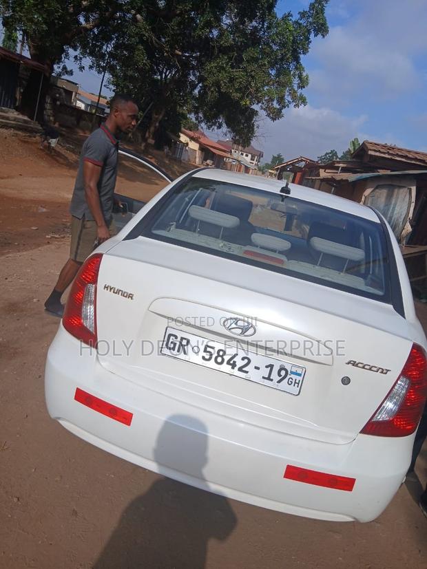 Hyundai Accent 1.3 GLS Automatic 2009 White