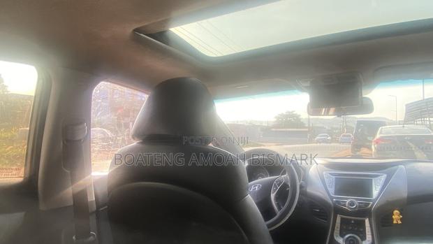 Hyundai Elantra 2011 Silver