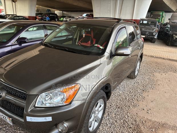 Toyota RAV4 2014 Gray