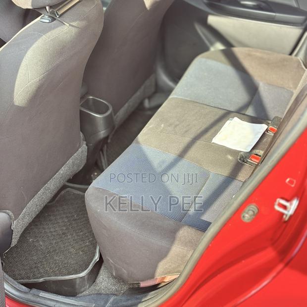 Toyota Yaris 2018 Burgundy