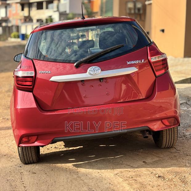 Toyota Yaris 2018 Burgundy