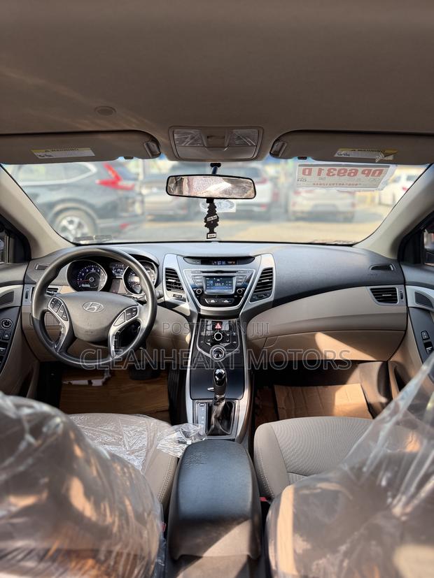 Hyundai Elantra 2016 Black