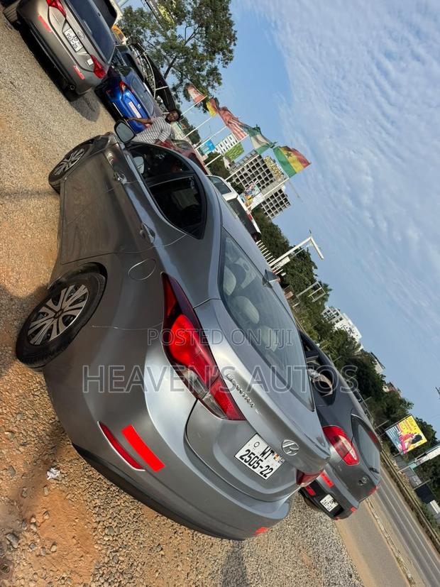 Hyundai Elantra 2016 Gray