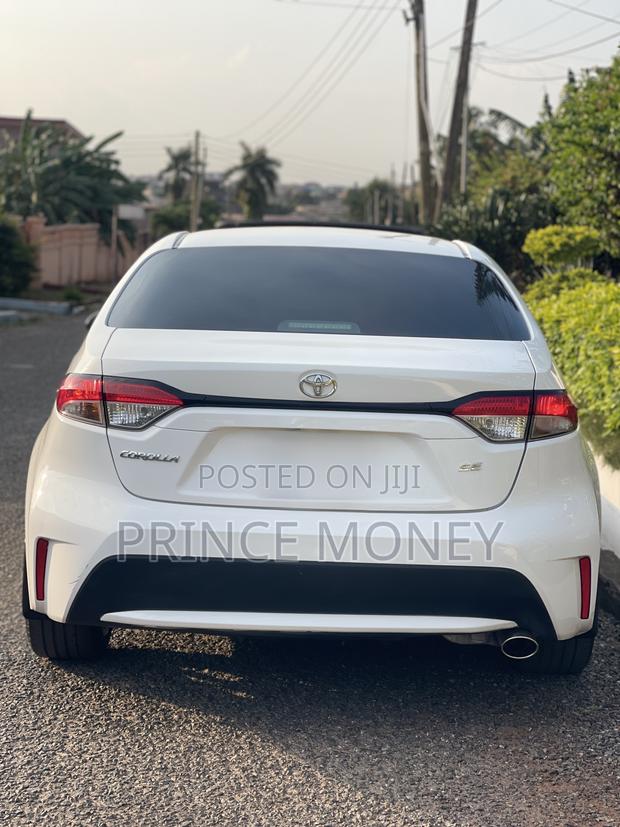 Toyota Corolla 2021 White