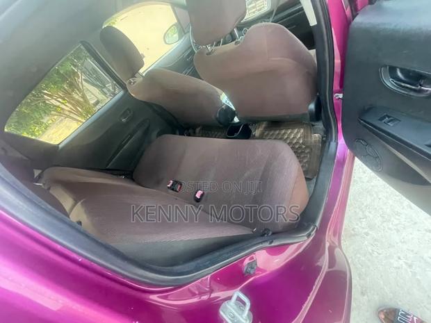 Toyota Vitz 1.5 FWD 5dr 2012 Pink