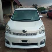 Toyota Voxy 2012 White for sale