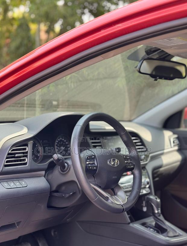 Hyundai Elantra Limited 2019 Red